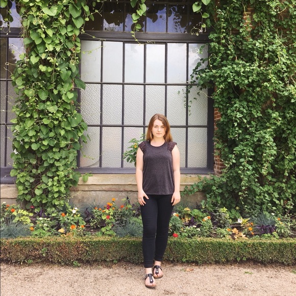 POSH AMBASSADOR AND SUGGESTED USER! - Picture 3 of 4